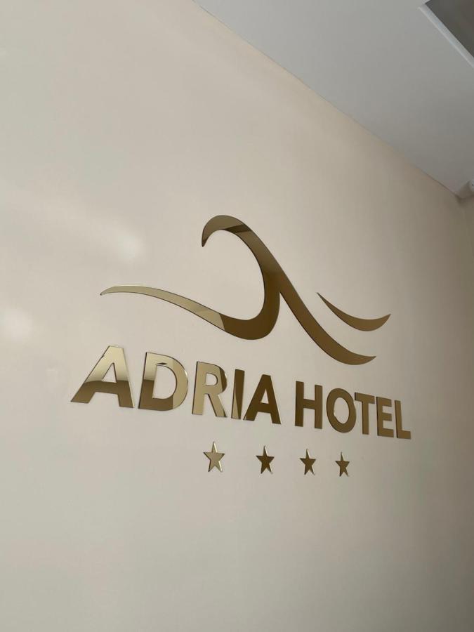 Adria Hotel Golem  Buitenkant foto