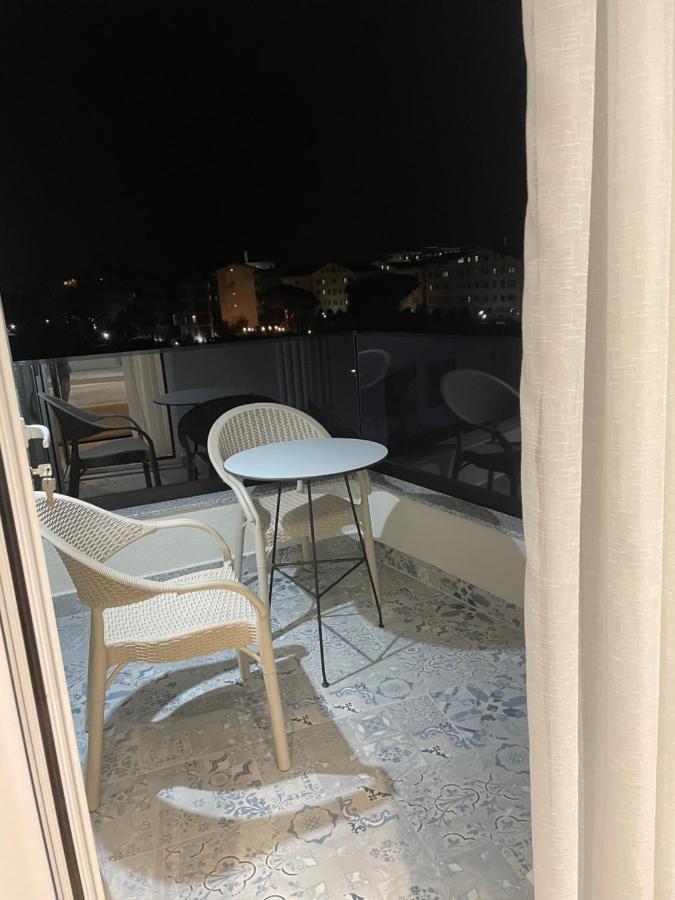 Adria Hotel Golem  Buitenkant foto