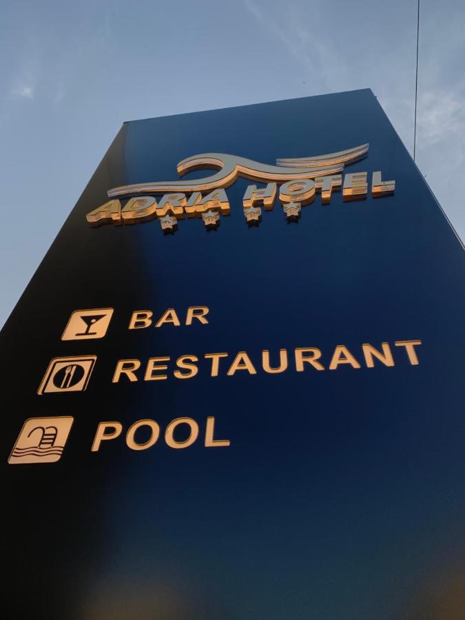 Adria Hotel Golem  Buitenkant foto